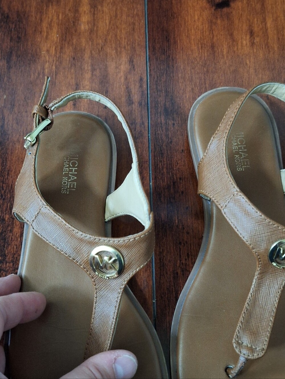 Michael Kors Brown T-Strap Sandals – Size 6M - Picture 4 of 7